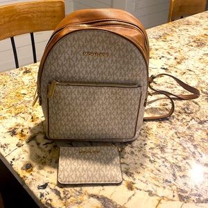 Michael Kors purse/backpack & Mini wallet
